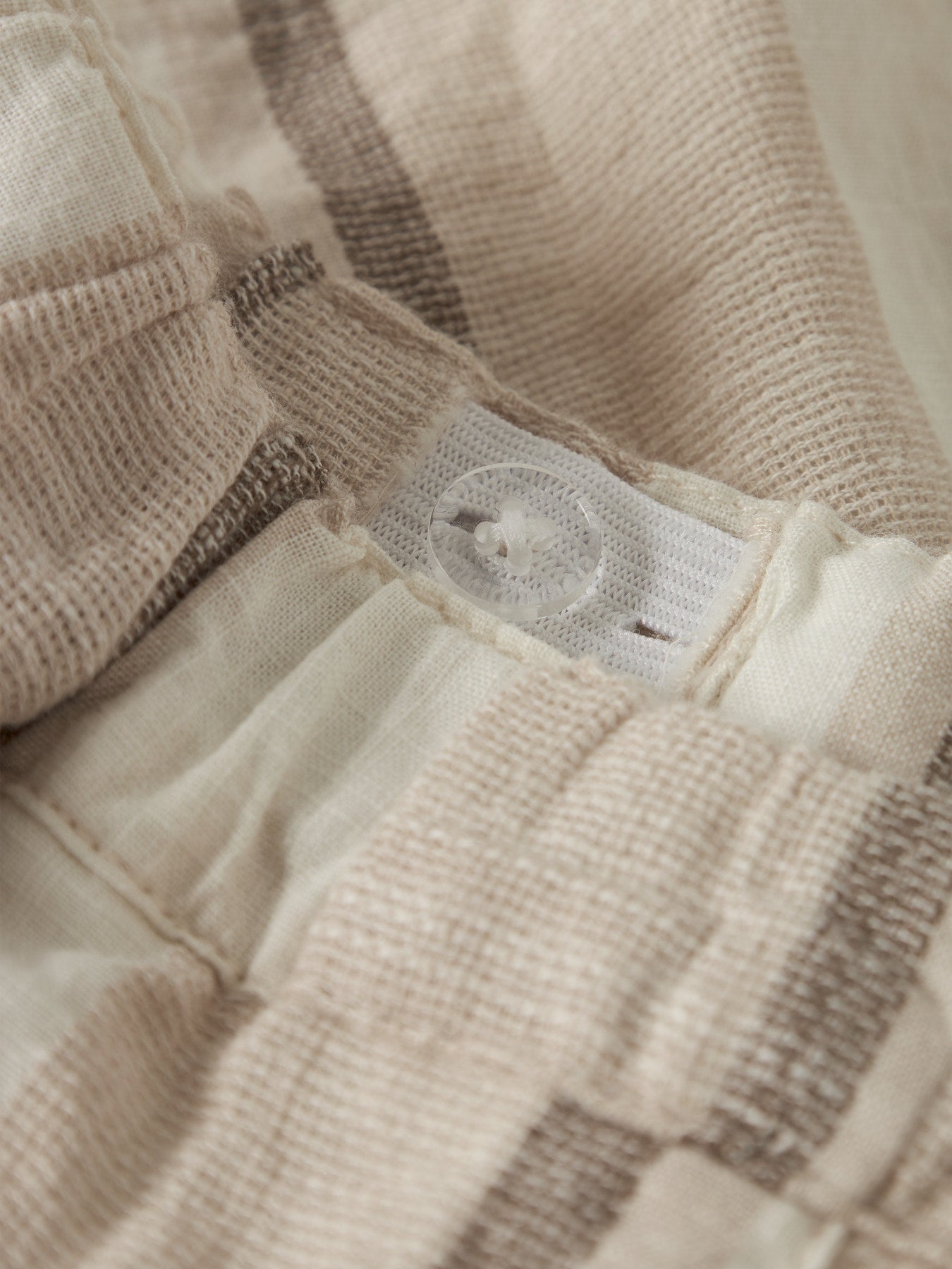 Loose Shorts Fibert "Coconut Milk"
