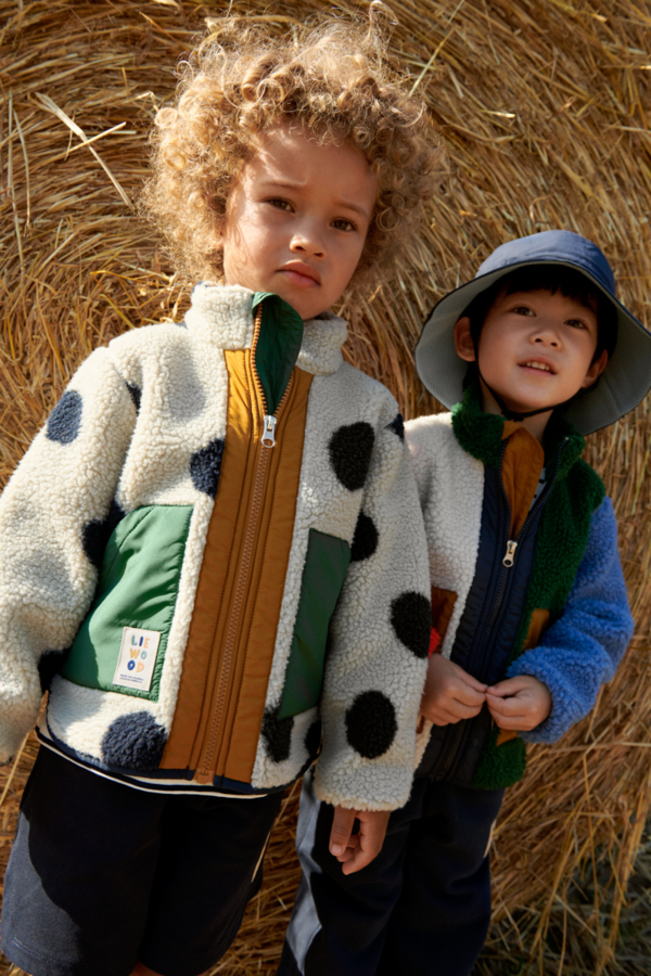 Teddy Jacke "Noam"