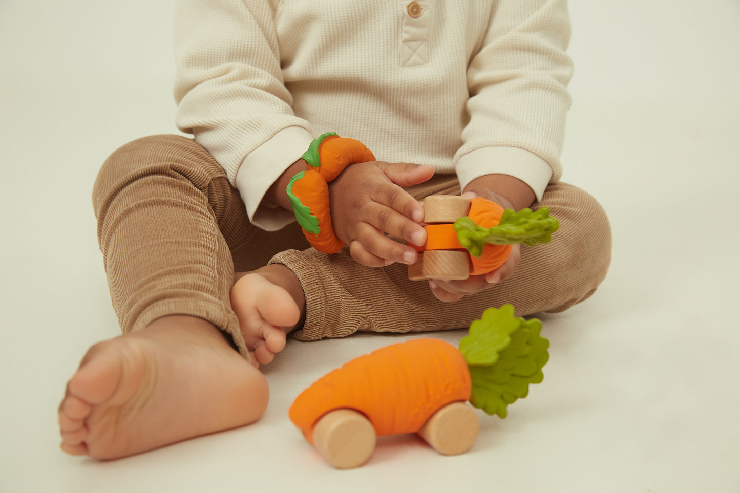 Green Car "Carrot"